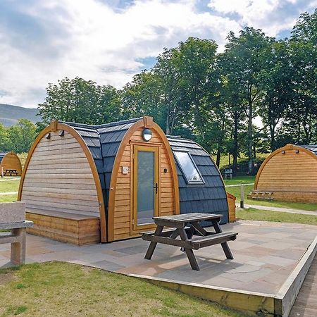 Dovestone Holiday Park Hotel Greenfield  Exterior foto
